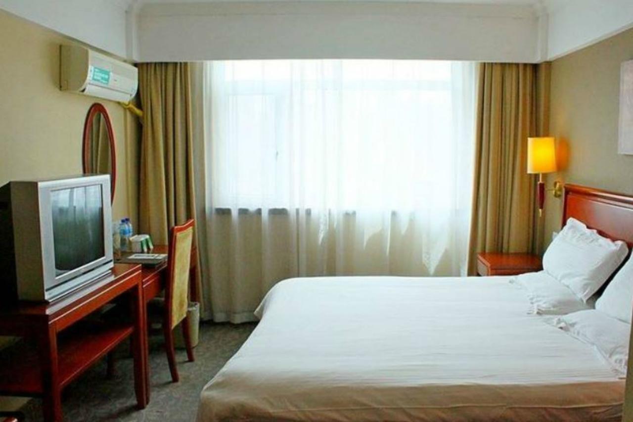 Gma Hotel Shanghai Wuning Road Zhenping Road Metro Station Extérieur photo