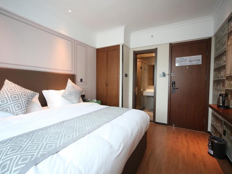 Gma Hotel Shanghai Wuning Road Zhenping Road Metro Station Extérieur photo