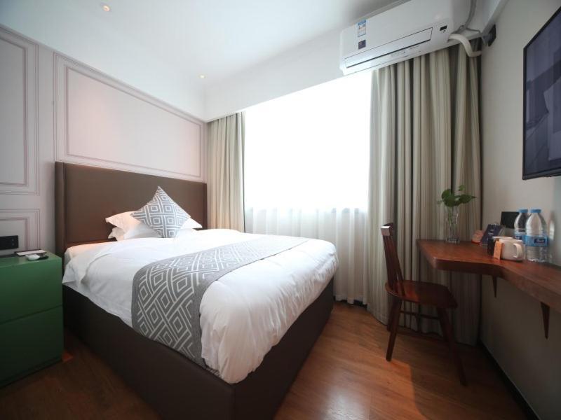 Gma Hotel Shanghai Wuning Road Zhenping Road Metro Station Extérieur photo