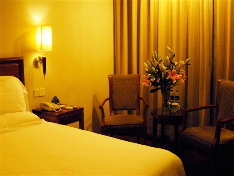 Gma Hotel Shanghai Wuning Road Zhenping Road Metro Station Extérieur photo